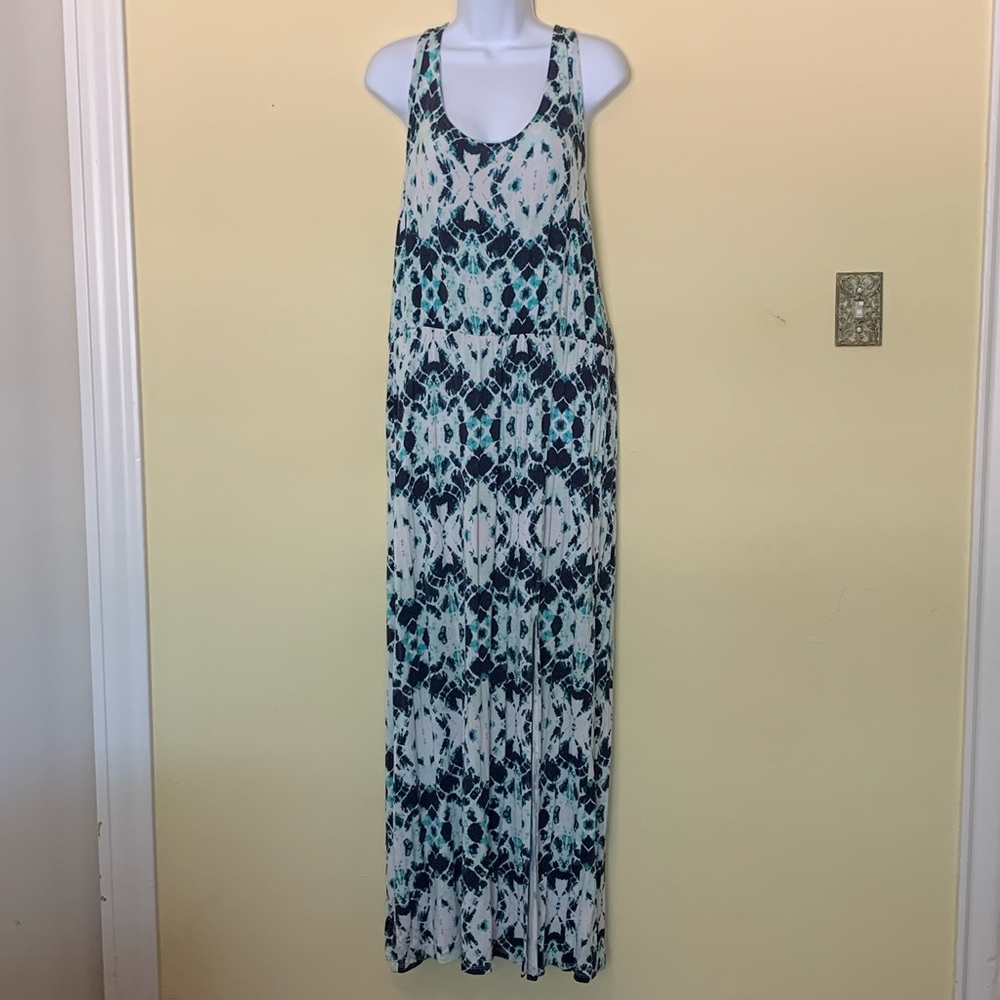 Charlotte Russe sleeveless tie dye maxi dress
